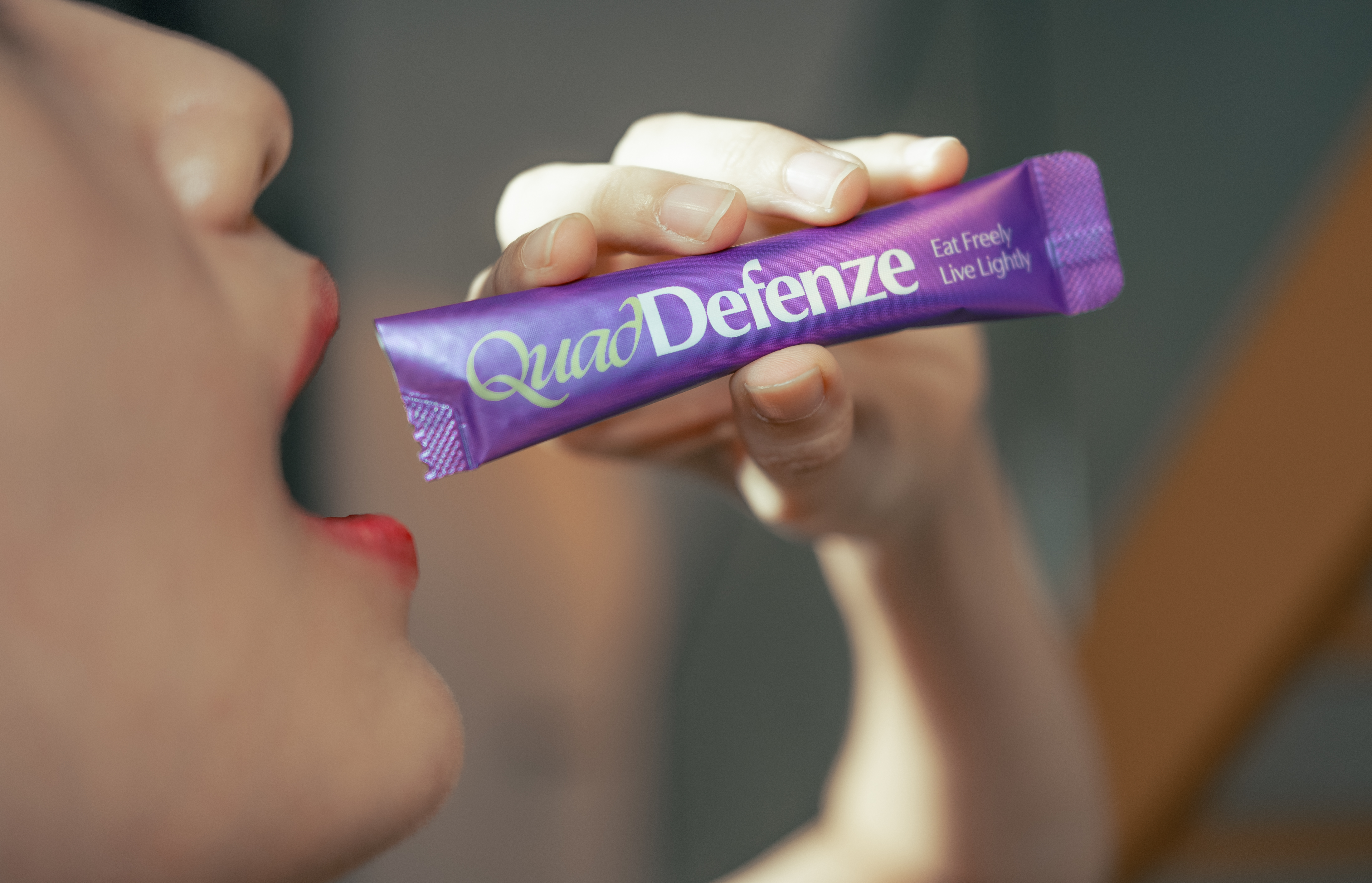 <h2><strong>QUAD DEFENZE<br><br>使用建议与产品指南</h2></strong >